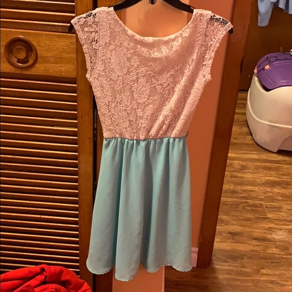 Dress - Picture 2 of 2